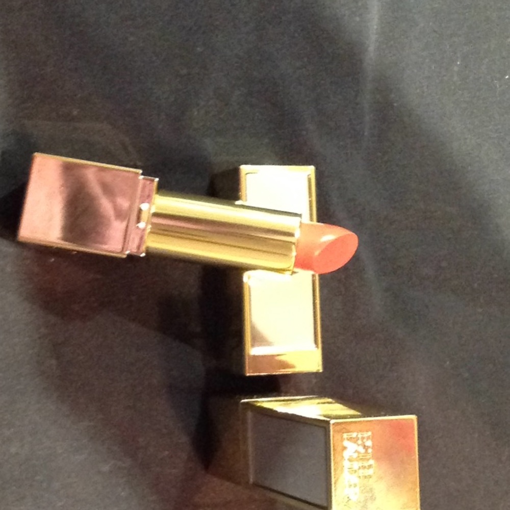 Estée Lauder Lipstick